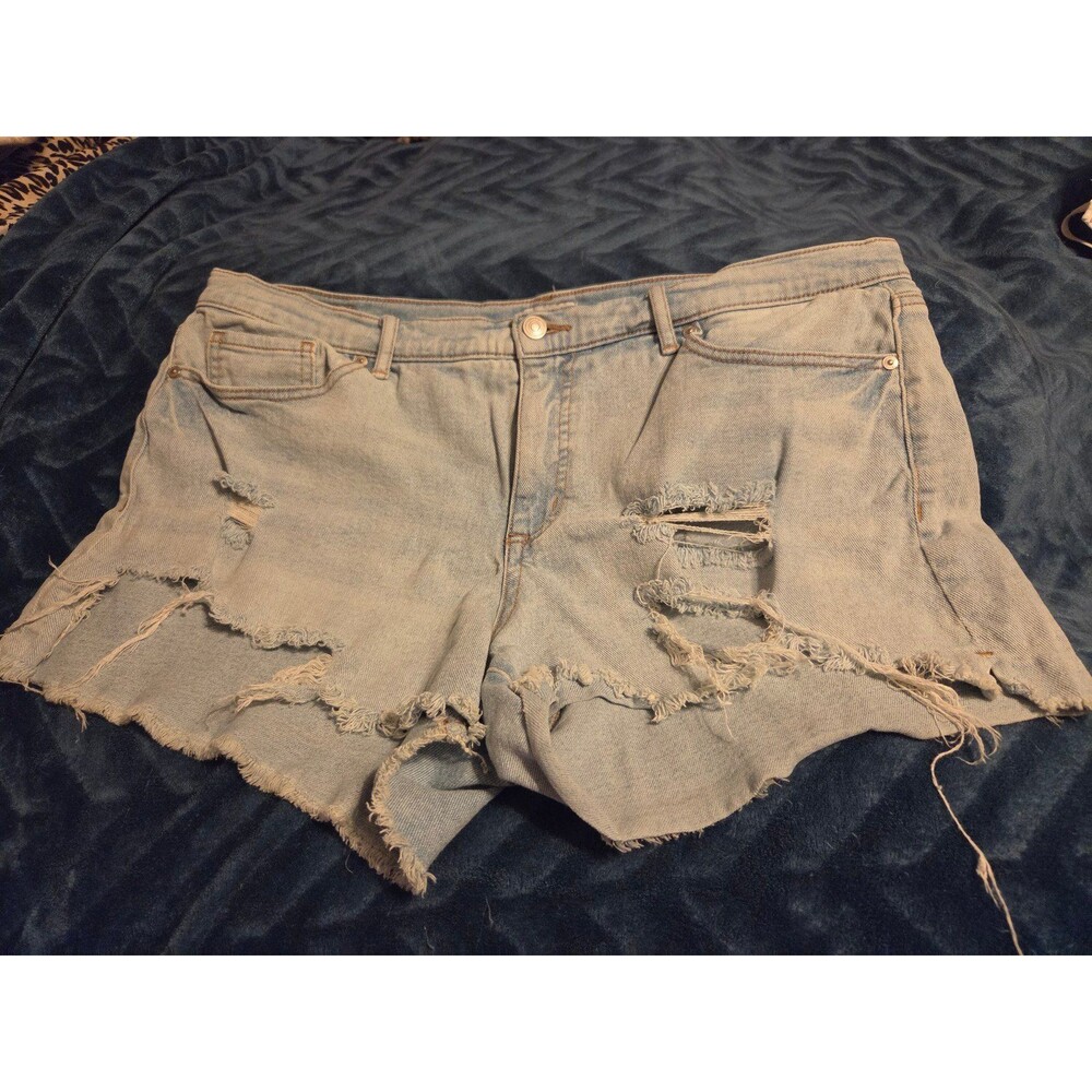 Sofia Jeans by Sofia Vergara Distressed Denim Shorts Sz 16